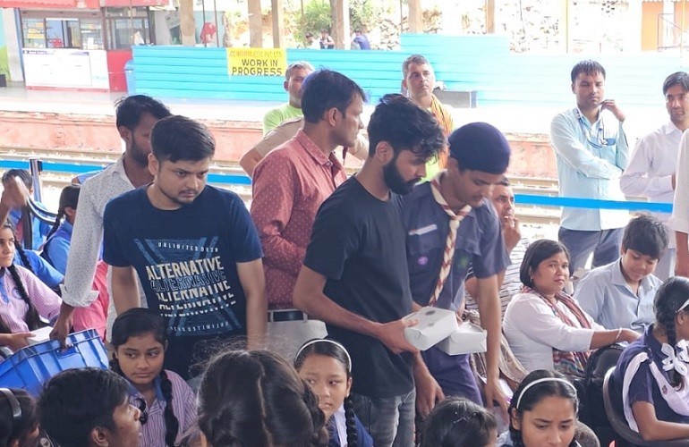 Lunch Distribution